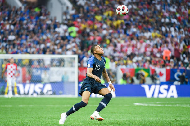 官方:国米名宿齐沃出任帕尔马新帅,开启一线队执教生涯.